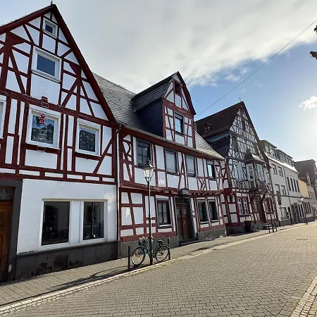 Traumhaus Mit Garten, Billiard Und Grill