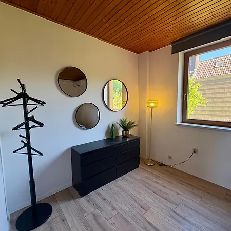 Traumhaus Mit Garten, Billiard Und Grill