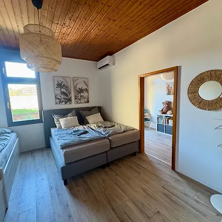 Traumhaus Mit Garten, Billiard Und Grill بيت للعطل *