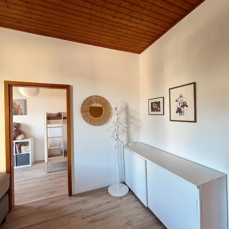 Traumhaus Mit Garten, Billiard Und Grill